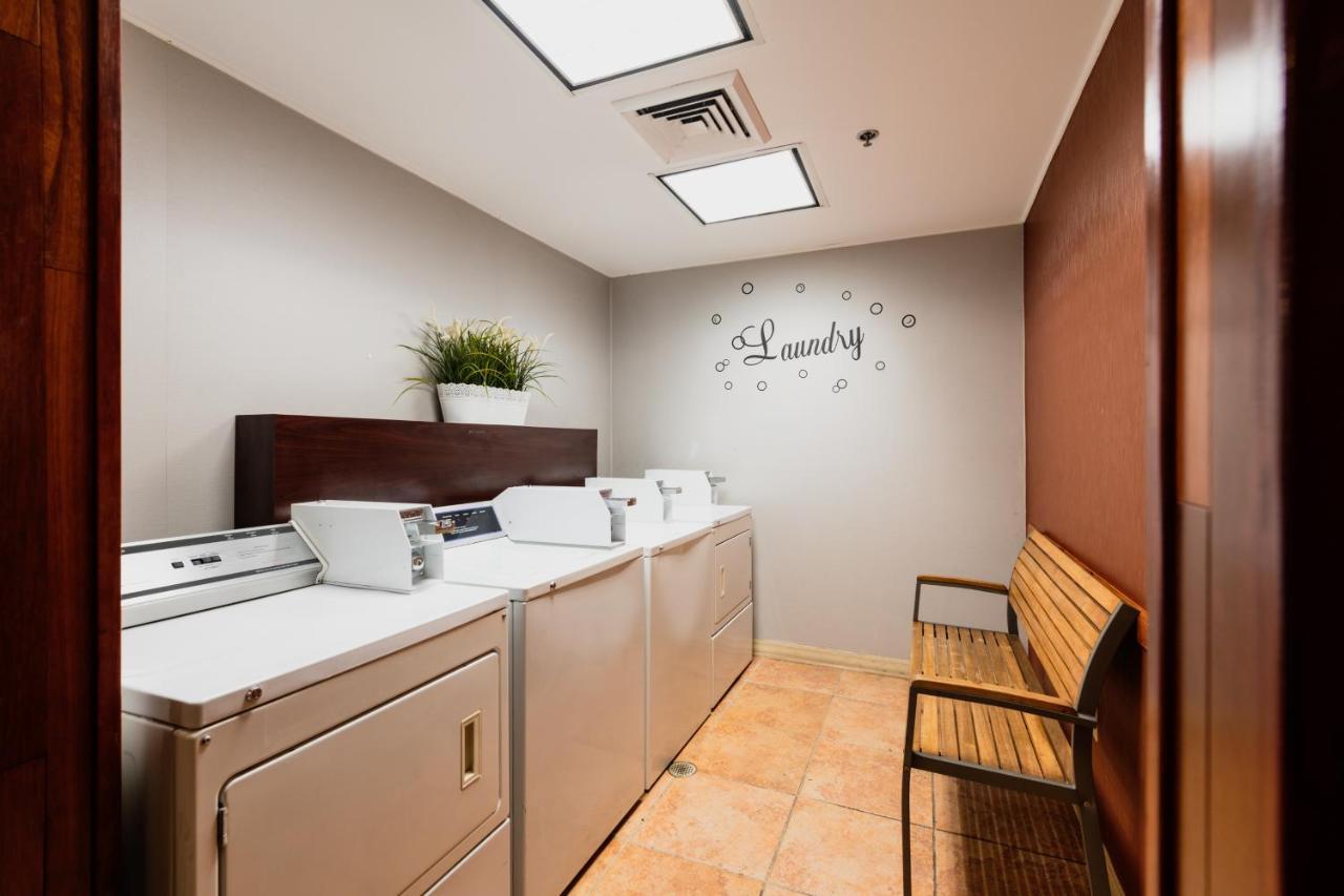 Hotel Crowne Plaza Newark Airport By Ihg Elizabeth Esterno foto
