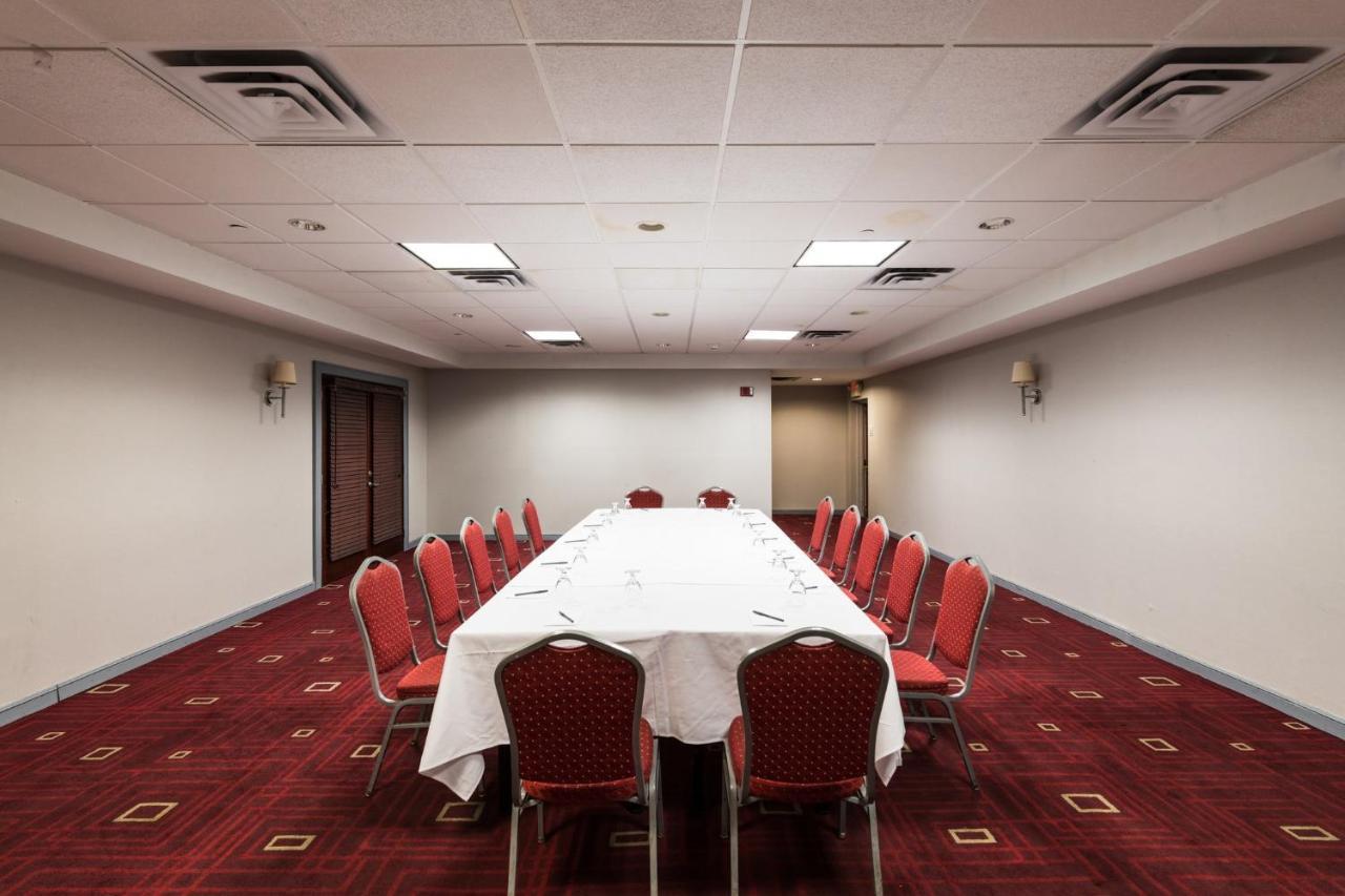 Hotel Crowne Plaza Newark Airport By Ihg Elizabeth Esterno foto